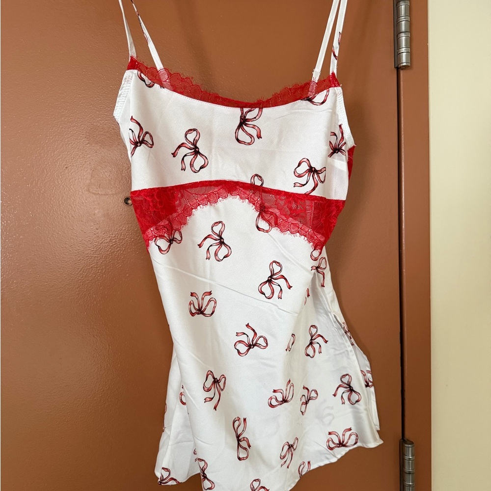 Forever 21 Women's Red and White Lace Trim Sleepwear